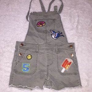 Girls jumper size medium